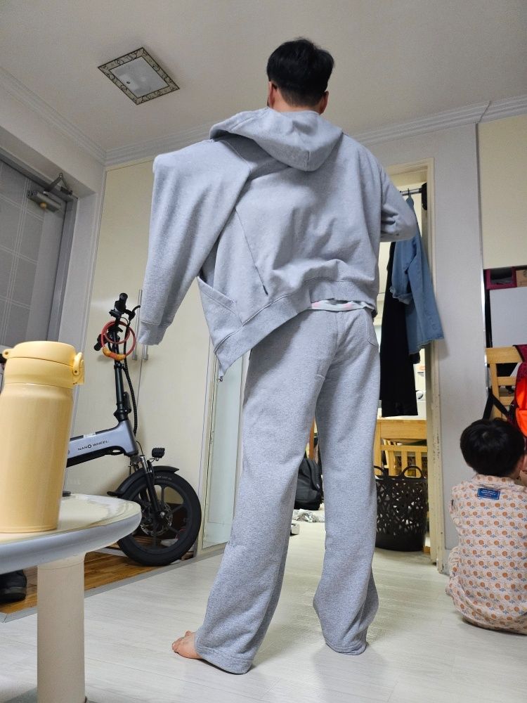 MUSINSA | WACKY WILLY Basic Logo Hoodie Gray