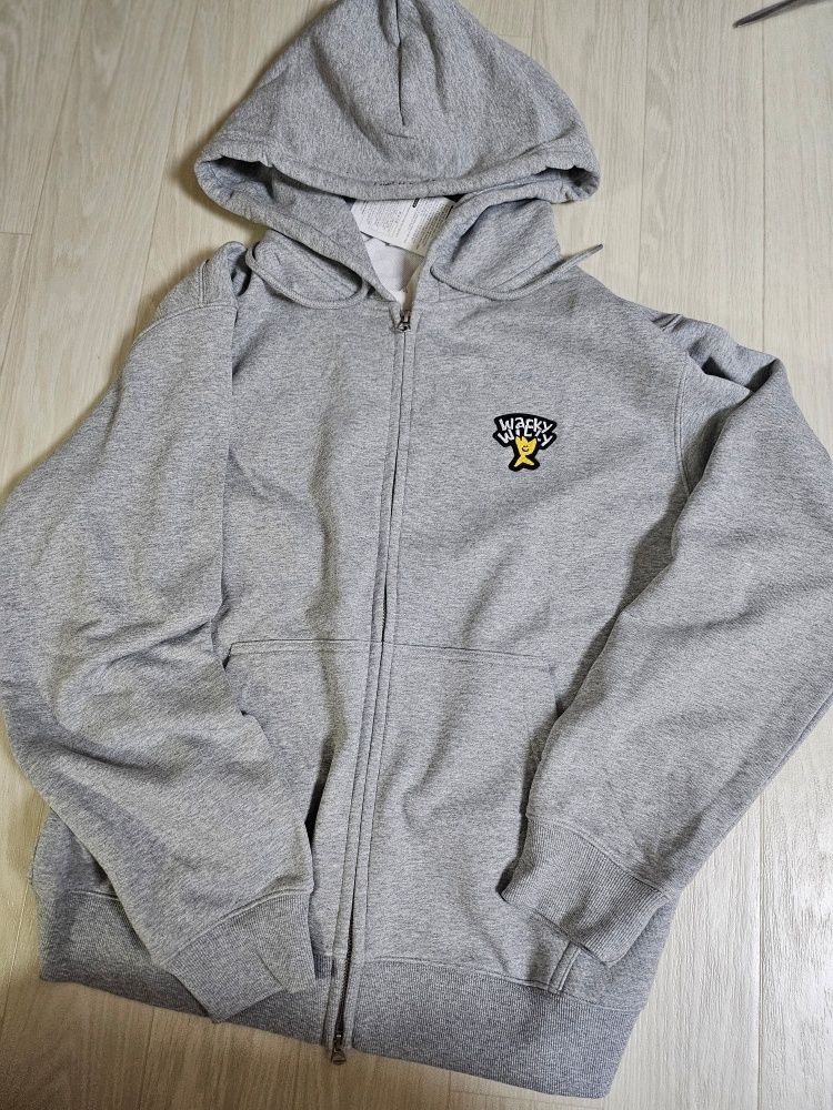 MUSINSA | WACKY WILLY Basic Logo Hoodie Gray