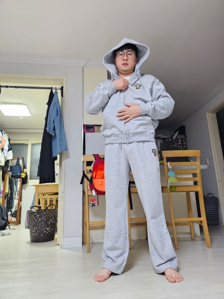 ★Wacky WiLLy★ Kiki Leo Logo Hoodie Light Grey MUSINSA | WACKY WILLY Kiki Leo Logo Hoodie Black