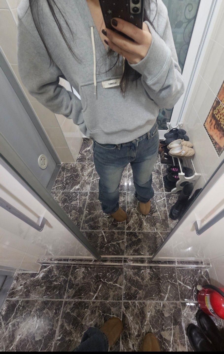 新製品 GLOWNY CIAO V CUT HOODIE Sサイズ MUSINSA公式 | GLOWNY CIAO V CUT HOODIE (GRAY)