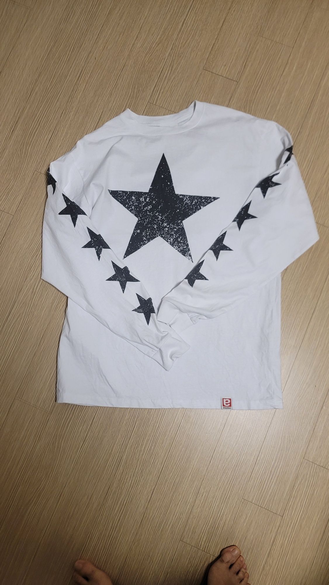 MUSINSA | EXTRAORDINARY STARS LONG SLEEVE OFF WHITE