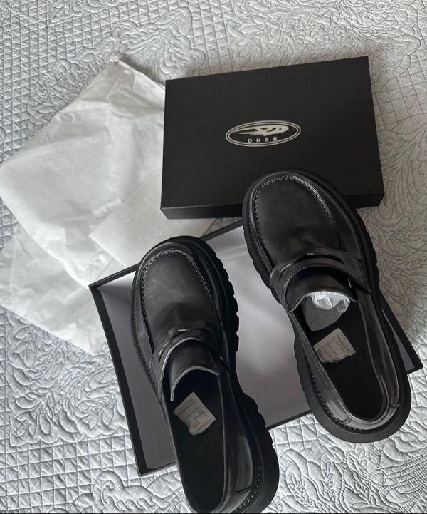 MUSINSA公式 | DNSR マンモスホースレザー ローファー ブラック