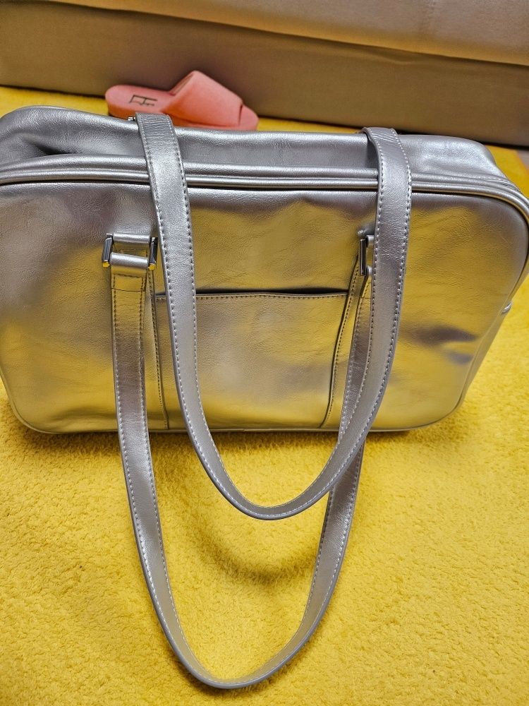 MUSINSA | DUMARO Journey Big Shoulder Bag / Ivory