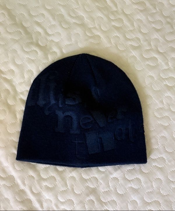 MUSINSA公式 | thisisneverthat Debossed No Cuff Beanie Navy