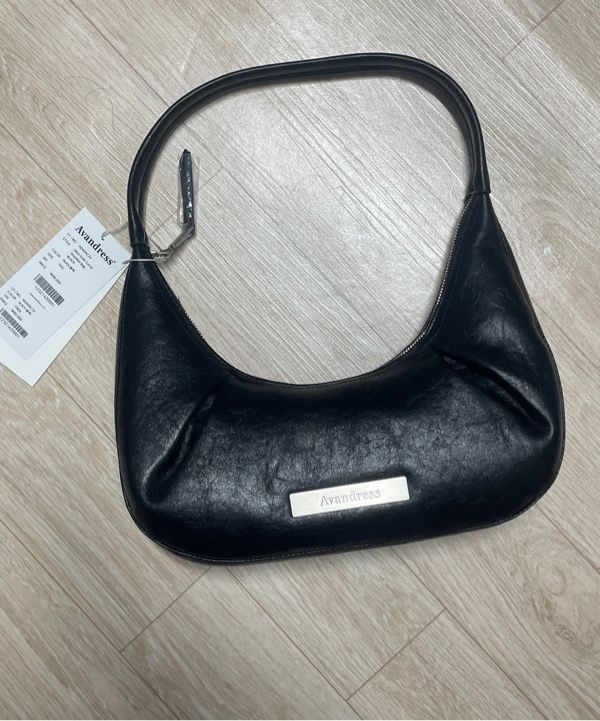 MUSINSA公式 | AVANDRESS Mini-hole Curve Shoulder Bag - 4COL
