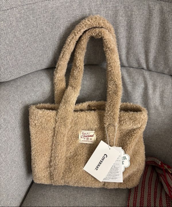 ★COVERNAT WOMAN★ Cloverheart Fluffy Medium Tote Bag Beige MUSINSA | COVERNAT WOMAN Clover Heart Fluffy Tote Bag Beige