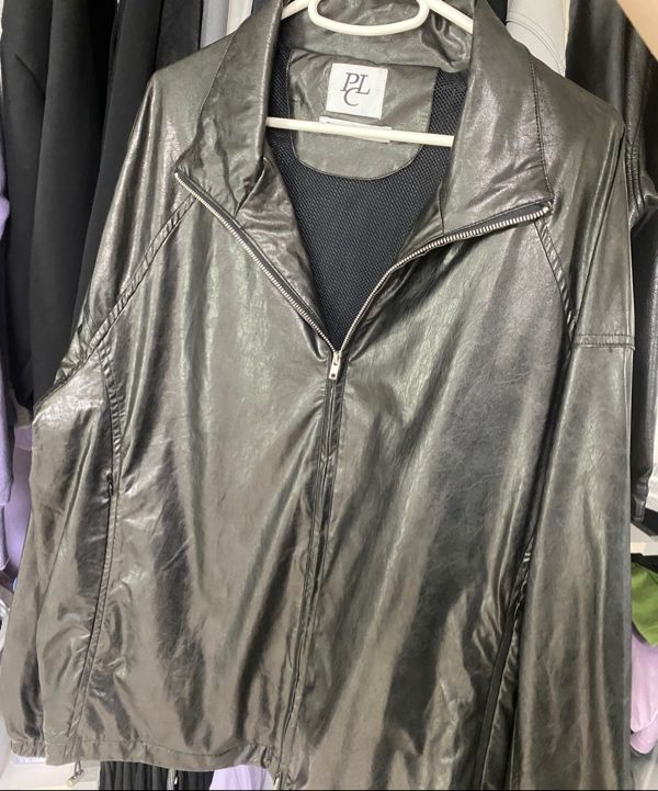 PLACESTUDIO ♥ Crinkle Logo Leather Coated Wind Jacket MUSINSA | PLACE STUDIO Crinkle Back Logo Point Track Leather