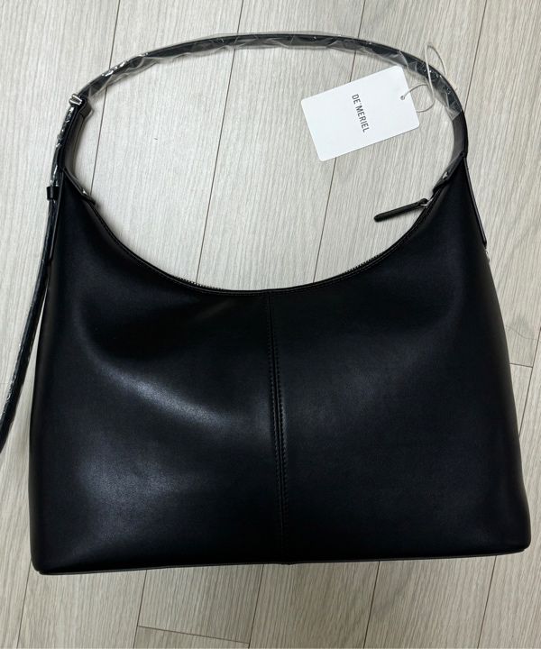DE MERIEL☆Veneta Hobo Bag Medium Designer fashion, Seoul-fully created | W Concept