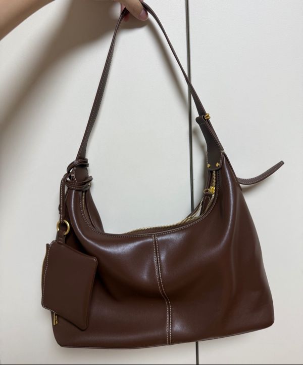 MUSINSA公式 | DEMERIEL Veneta Hobo Bag Medium Wood Brown