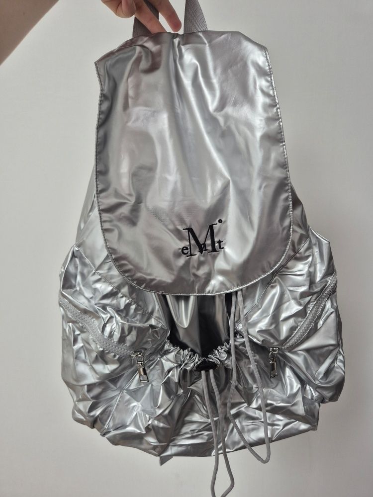 ☆MUCENT☆ Swan Glossy Backpack Unisex 2 Colors MUSINSA | MUCENT Swan Glossy Backpack Unisex (2 Colors)