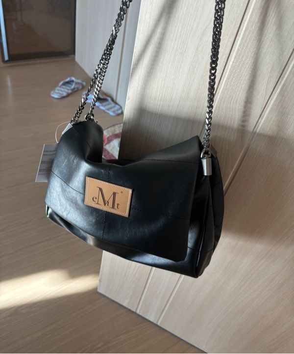 ☆韓国☆［MUCENT］INFINITY LEATHER CHAIN SHOULDER BAG BLACK MUSINSA | MUCENT Infinity Leather Chain Shoulder Bag (Unisex)