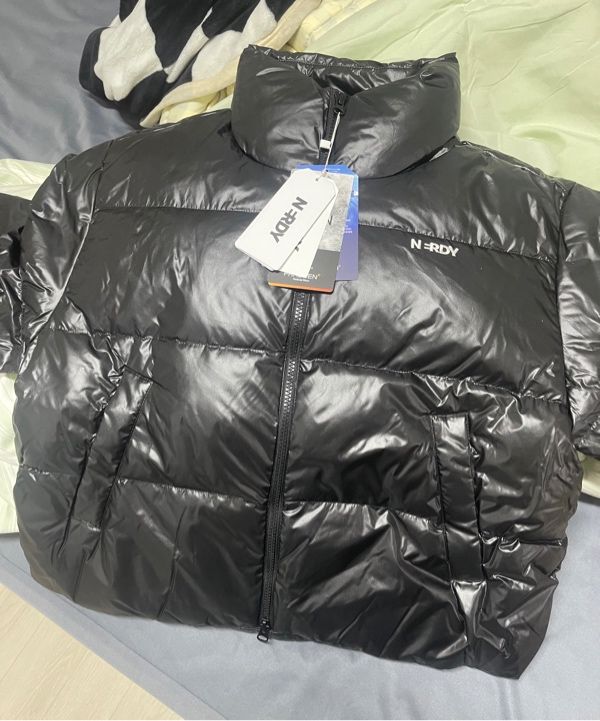 MUSINSA | NERDY Women's Essential Glossy Down Jacket (Black