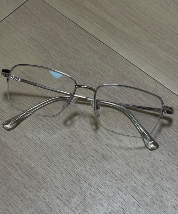MUSINSA | BLUE ELEPHANT GOAT silver