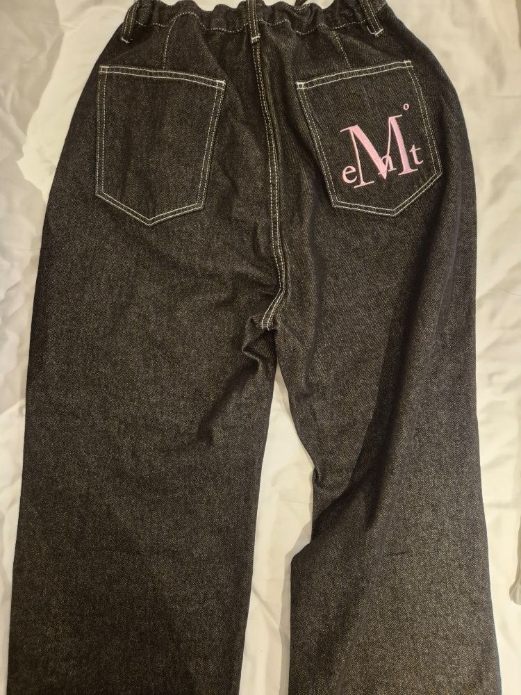 【MUCENT】★韓国大人気★Maxi Back Pocket Big Logo Denim 2色 MUSINSA | MUCENT Maxi Back Pocket Big Logo Denim Unisex (2