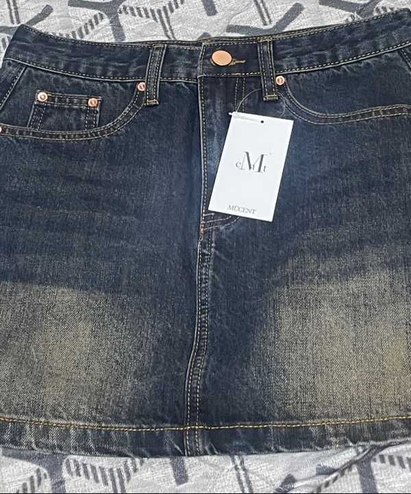 ☆韓国☆［MUCENT］CRAIL BACK POCKET BIG LOGO DENIM SKIRT S-L CRAIL BACK POCKET BIG LOGO DENIM SKIRT (2Color) - MUCENT