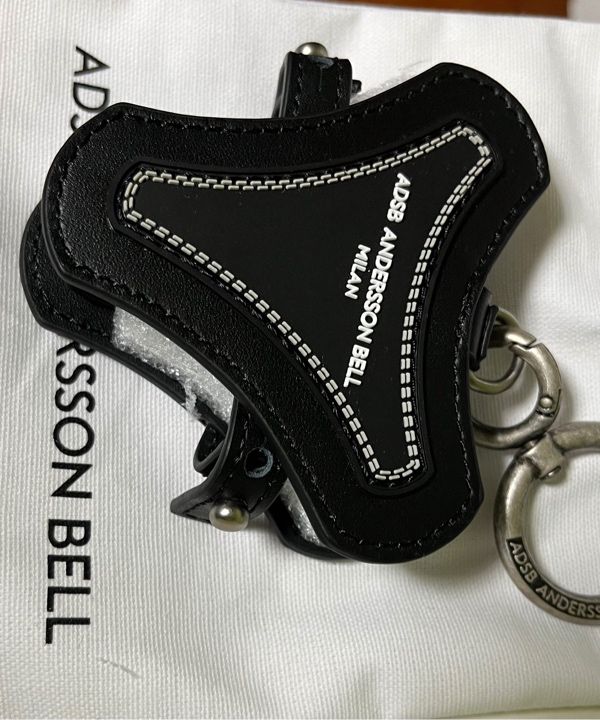 【ANDERSSON BELL】 ADSB AIRPOD CASE aaa443u(BLUE) MUSINSA | ANDERSSON BELL ADSB AirPod Case aaa443u(PINK)