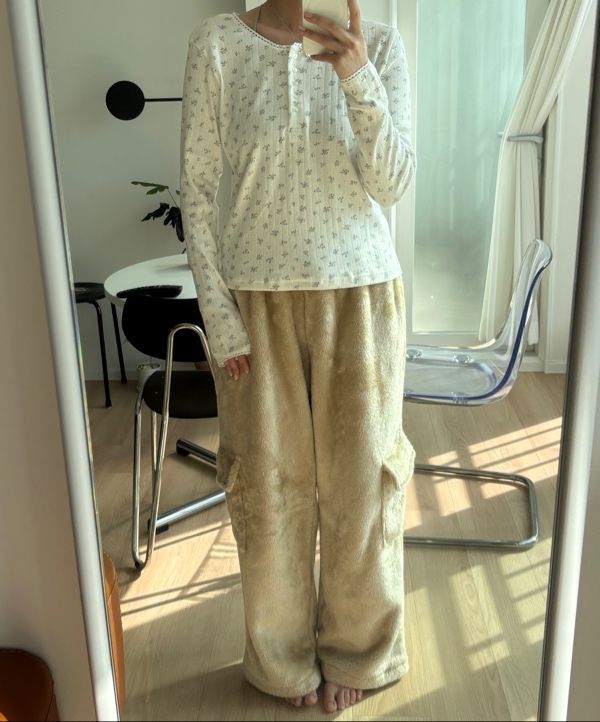 ★24-25FW★RONRON★EYELET HEART BUTTON HENRYNECK LONG SLEEVE RONRON EYELET HEART BUTTON HENRYNECK LONG SLEEVE BLACK