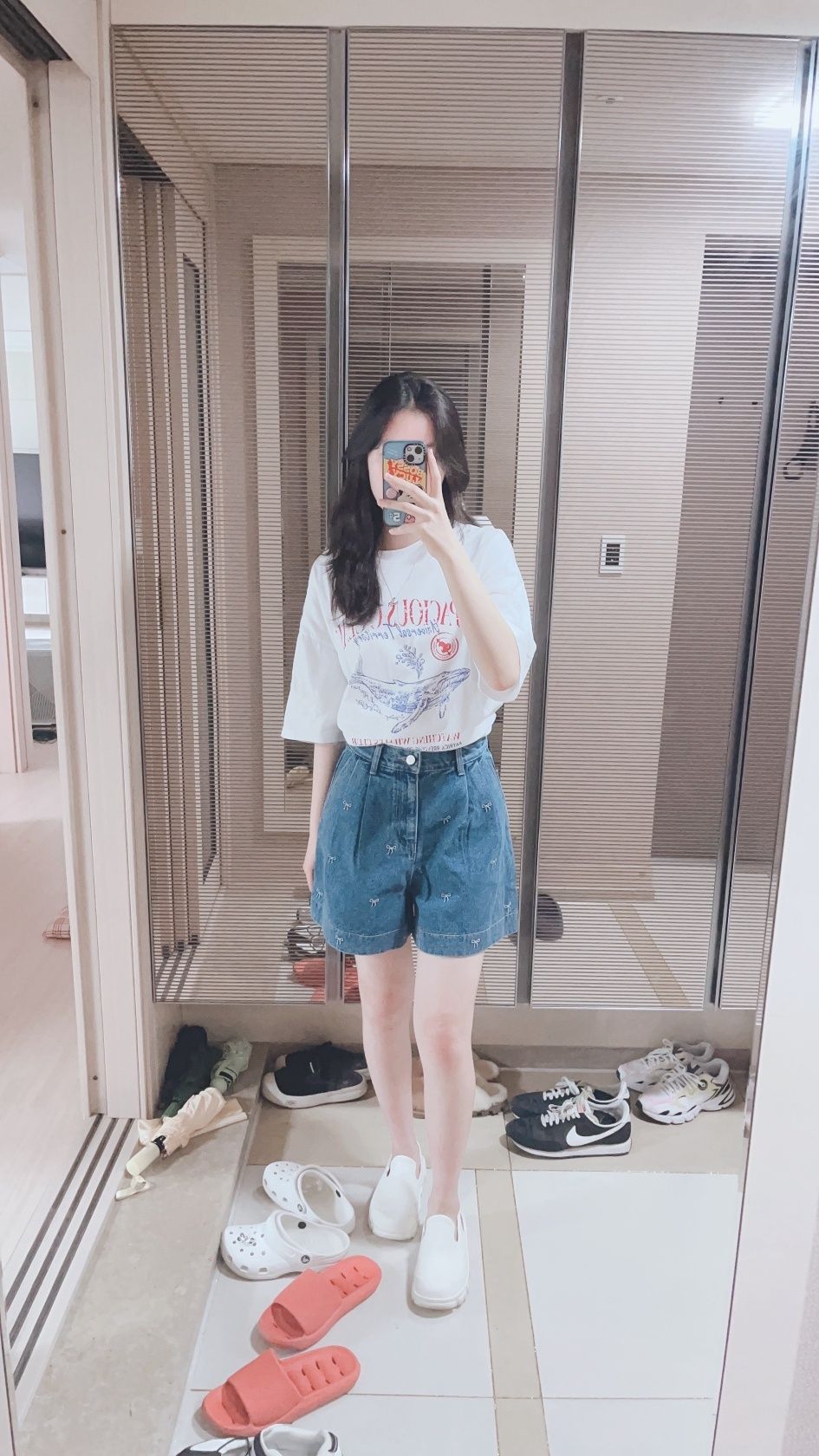 【RONRON】★ RIBBON PATTERN PINTUCK DENIM SHORT PANTS ★ RIBBON PATTERN PINTUCK DENIM SHORT PANTS MEDIUM BLUE