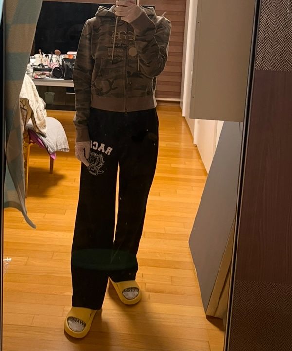 MUSINSA | AEAE WEB LOGO CROP HOOD ZIP UP [CAMO BEIGE]