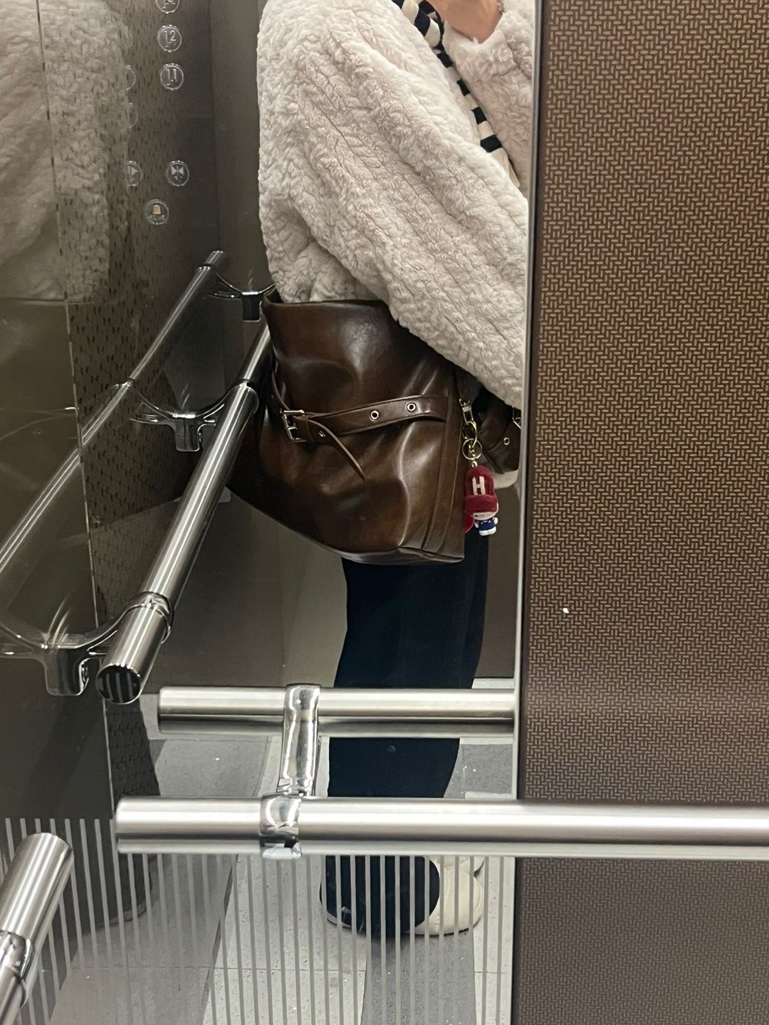 MUSINSA | VVV [SET] Buckle Hobo Shoulder Crossbody Bag _ Brown