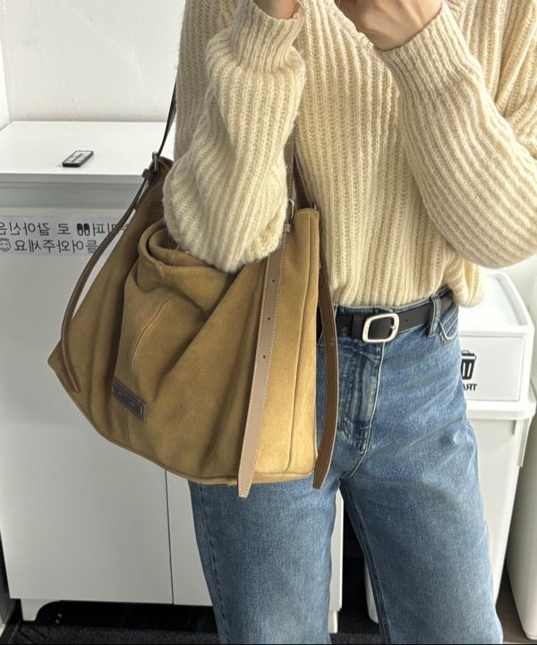 Matin Kim☆TWO WAY STRAP SUEDE LEATHER BAG MUSINSA | MATIN KIM TWO WAY STRAP SUEDE LEATHER BAG IN BEIGE