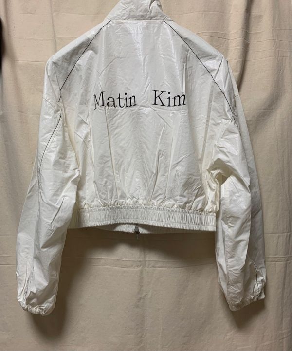 Matin Kim ベージュ ジップアップブルゾン 210.jpg