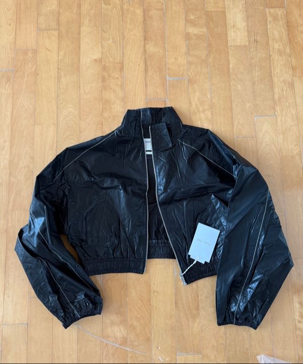 MUSINSA公式 | MATIN KIM MATIN COATING CROP BLOUSON IN BLACK