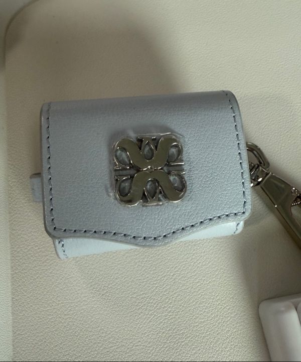 MUSINSA | SATUR Setter Keyring Leather AirPod Case Mint