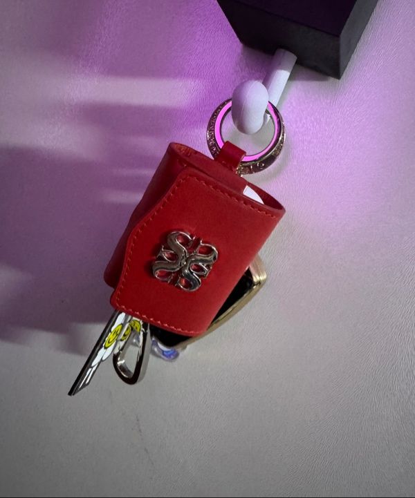 キーケース・キーリング SATUR Setter Keyring Leather AirPod Case Navy Peony SA23SSUA MUSINSA | SATUR Satur Keyring Leather AirPods Case Matt Black