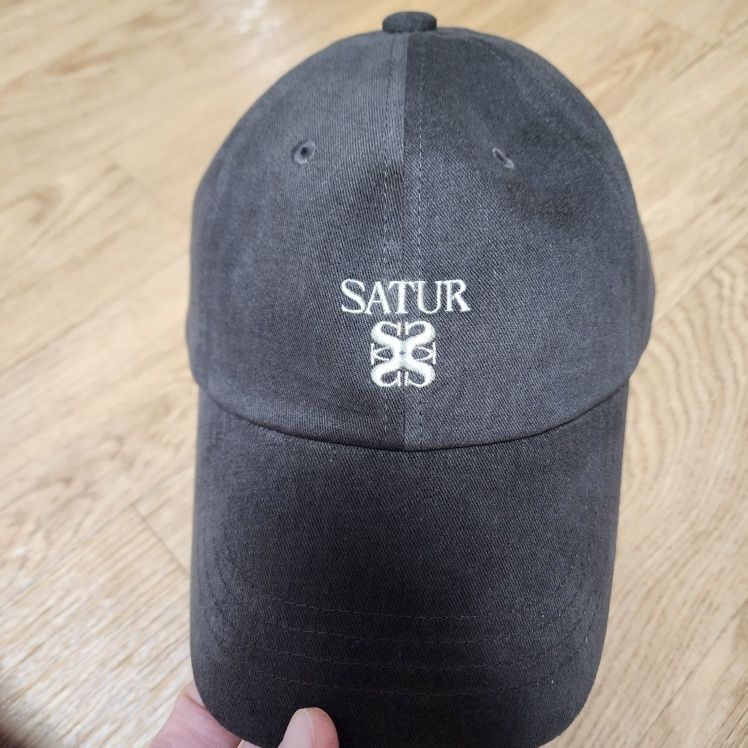 キャップ [ SATUR ] Apero Small Logo Ball Cap SATUR APERO SMALL LOGO BALL CAP