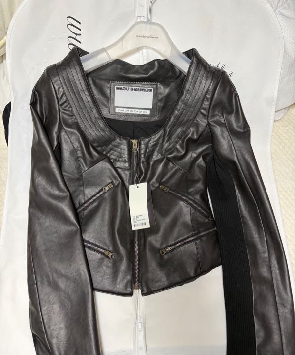 MUSINSA公式 | SCULPTOR Portrait Neck Faux Leather Jacket Black