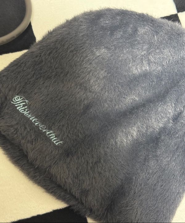油淋鶏様thisisneverthat Shaggy Cuff Beanie 油淋鶏様thisisneverthat Shaggy Cuff Beanie Shaggy-No-Cuff