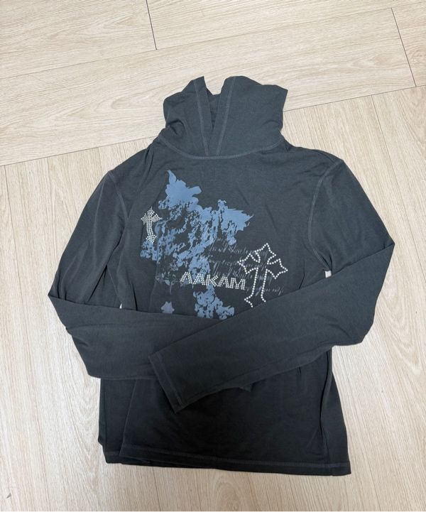MUSINSA公式 | AAKAM Studded Cross Hooded Long Sleeve (Dark Gray)