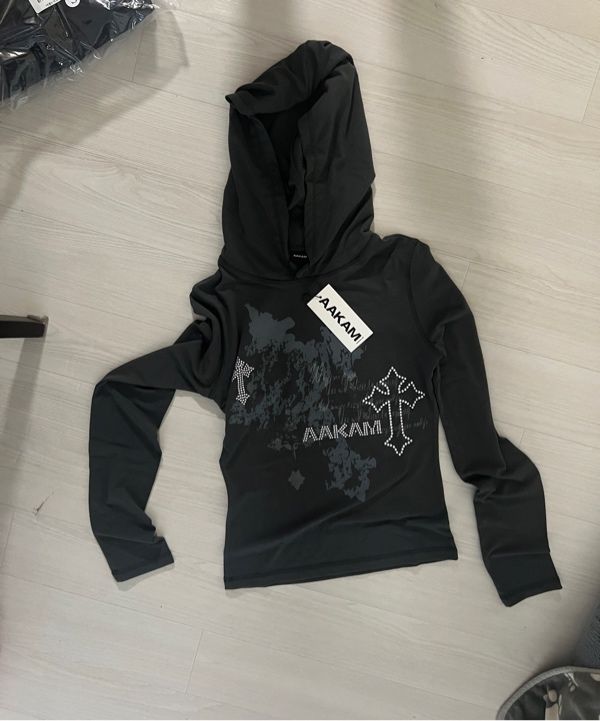 MUSINSA公式 | AAKAM Studded Cross Hooded Long Sleeve (Dark Gray)