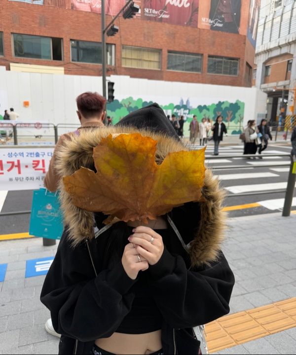 MUSINSA | LUV IS TRUE FS LETTER HOOD ZIPUP(BLACK)