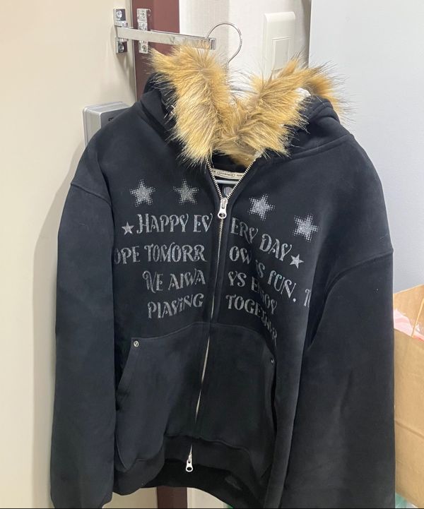 MUSINSA | LUV IS TRUE FS LETTER HOOD ZIPUP(BLACK)