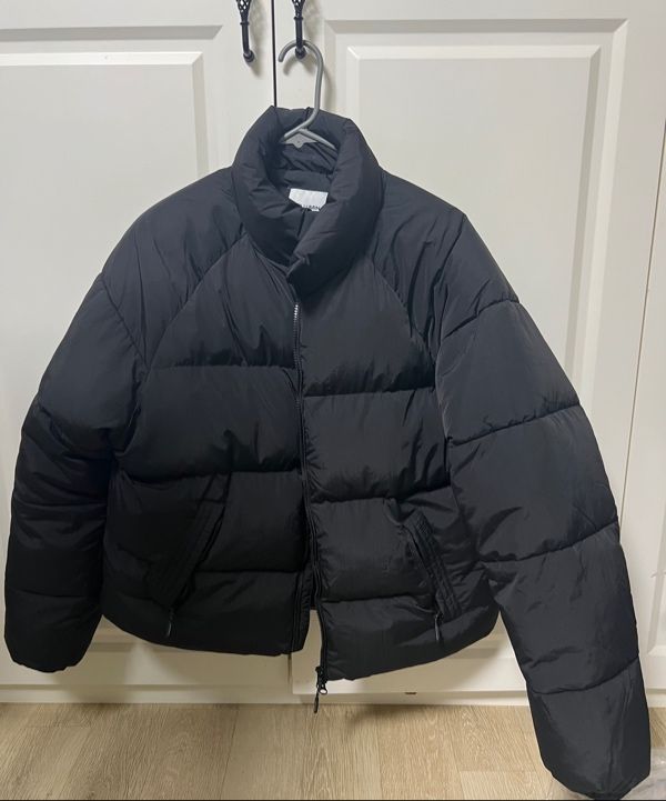 MUSINSA公式 | FILLUMINATE グロッシーレザーダウンジャケット-マット