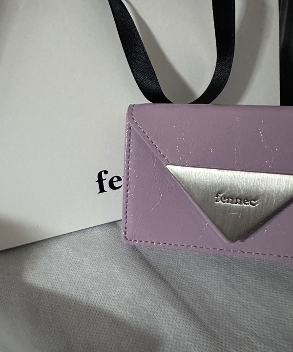 MUSINSA | fennec CRINKLE TRIANGLE TRIPLE WALLET - MAUVE