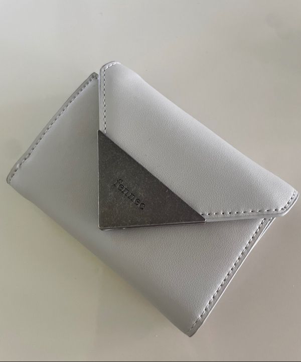 MUSINSA | fennec MATT TRIANGLE WALLET - CREAM