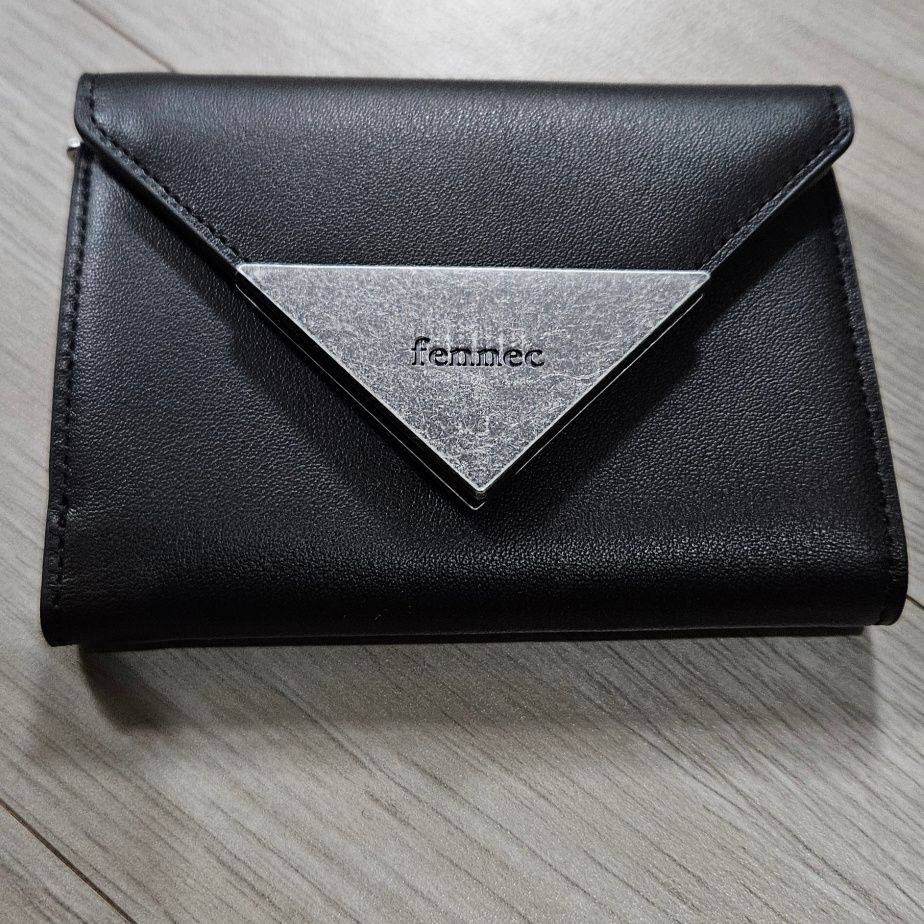 MUSINSA | fennec MATT TRIANGLE WALLET - BROWN