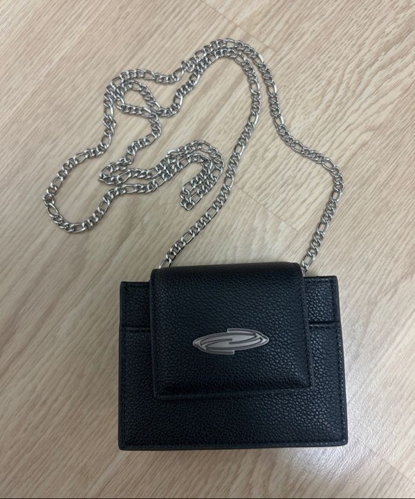 OPENINGPROJECT/IVE レイ 着用/Micro Chain Cross Bag MUSINSA | OPENING PROJECT Micro Chain Cross Bag - Black
