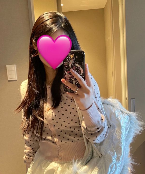 MUSINSA公式 | SCULPTOR Fluffy Slouchy Satin Bag White/Ice Gray