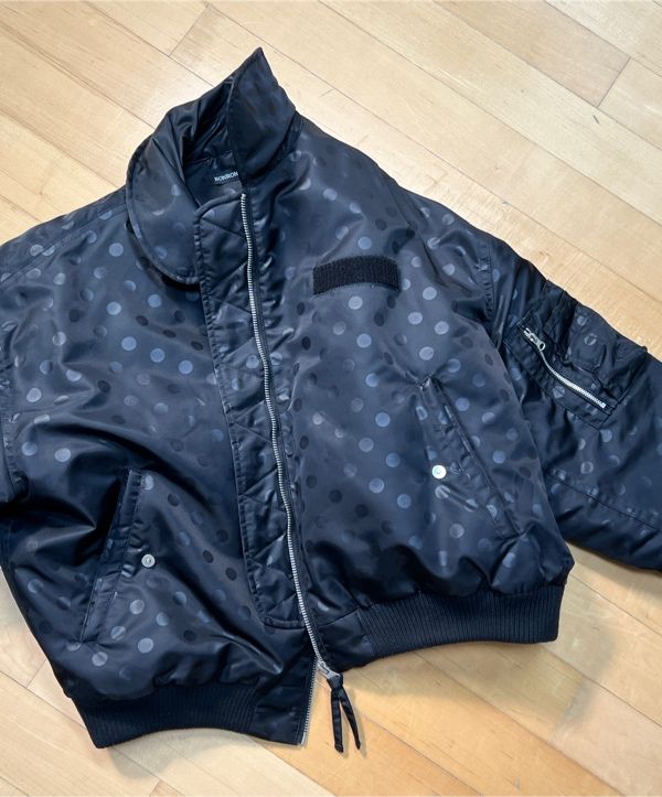 MUSINSA | RONRON INNER POINTED BOMBER MA-1 JUMPER DOT BLACK