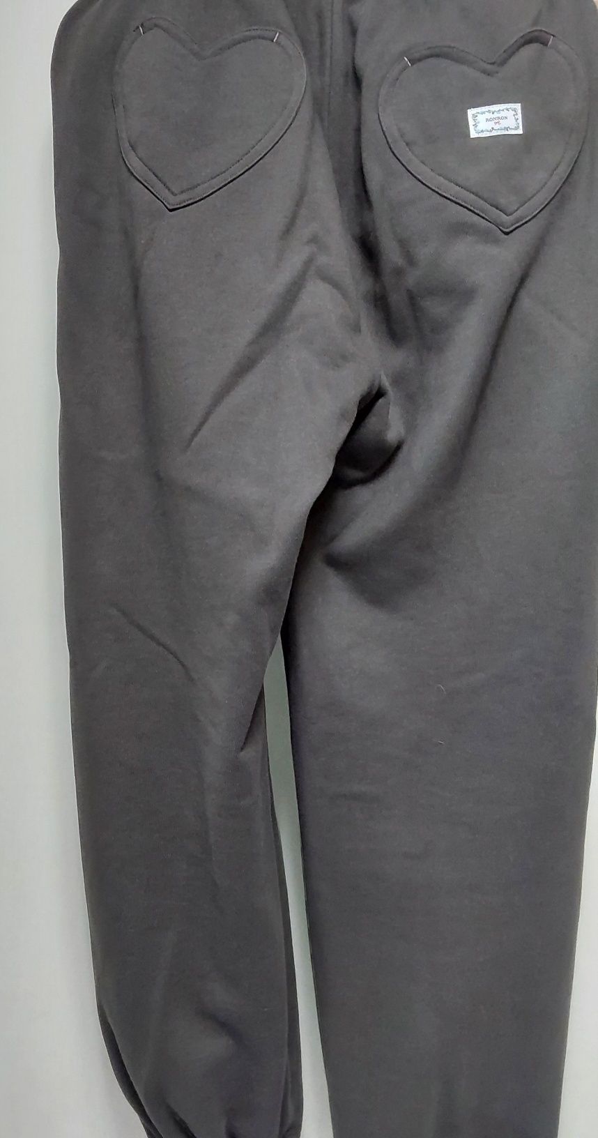 【RONRON】BACK HEART STITCH POCKET SWEAT JOGGER PANTS MUSINSA | RONRON BACK HEART STITCH POCKET SWEAT JOGGER PANTS