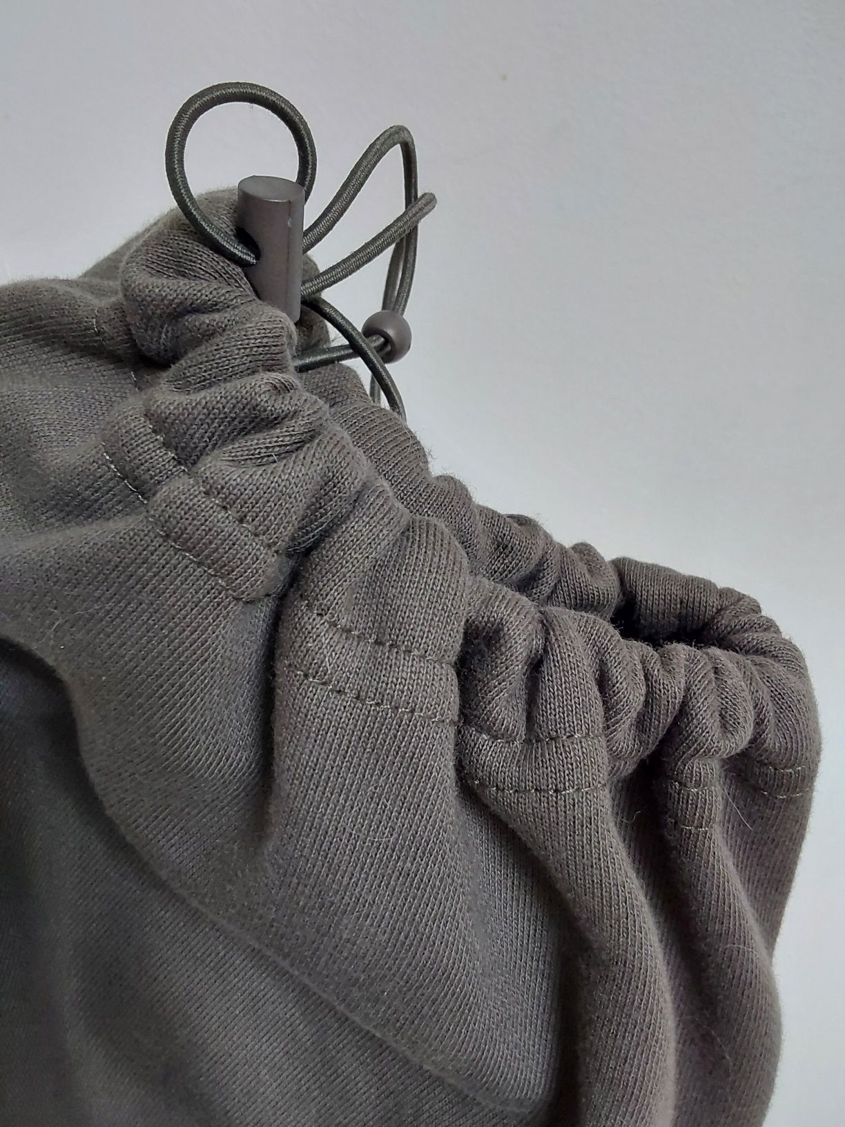 MUSINSA | RONRON BACK HEART STITCH POCKET SWEAT JOGGER PANTS