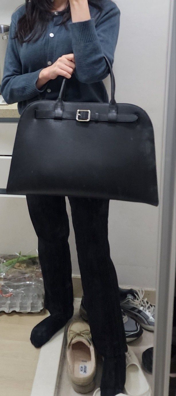 MUSINSA | DUNST BUCKLE LEATHER LARGE TOTE BAG