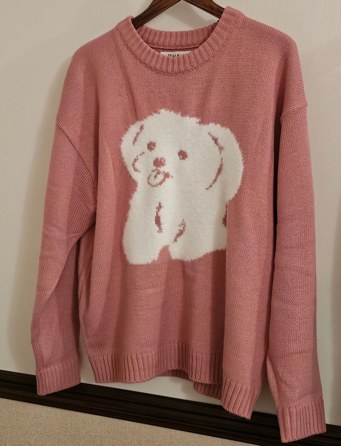 waikei マルチーズ ニット ピンク WaiKei（ワイケイ）の「【UNISEX】Wai Kei（ワイ ケイ）／グラフィック