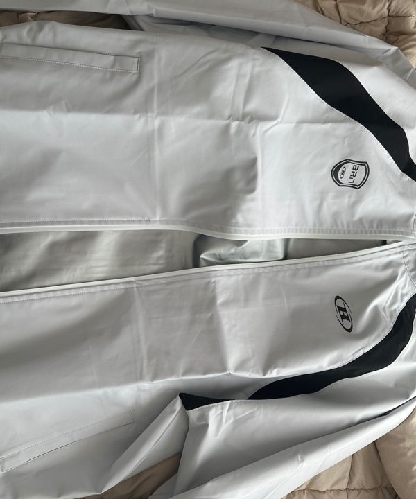 BORN TO WIN　BRN EMBLEM BOOSTER JACKET MUSINSA | BORN TO WIN BRN EMBLEM BOOSTER ZIP-UP JACKET [WHITE]