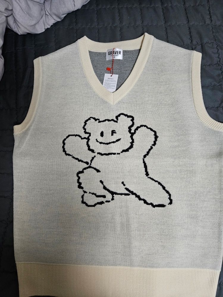 【GRAVER】24FW★ Big Line Bear Smile Knit Vest UNISEX] Big Line Bear Smile Knit Vest - GRAVER | 60% - Asian