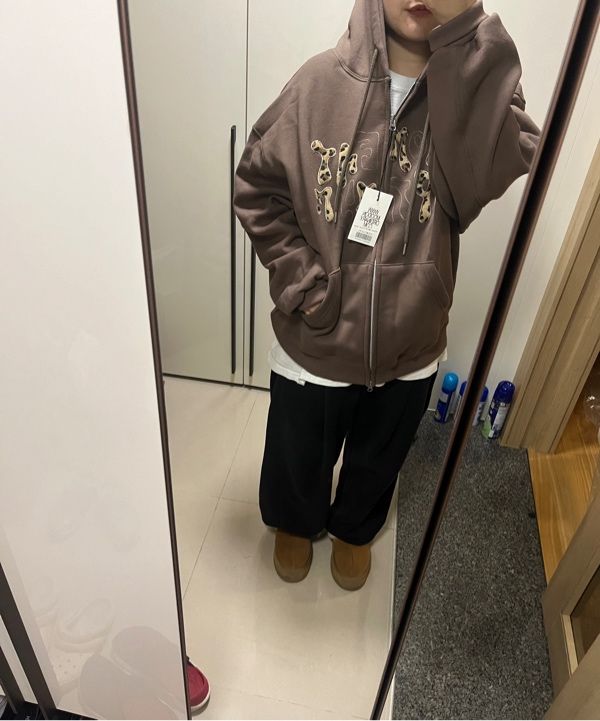 MUSINSA公式 | MOO Leopard Applique Hoodie - Brown